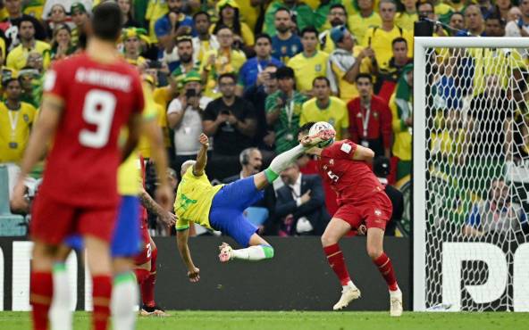 El mejor gol del mundial hasta ahora: el golazo de tijera de Richarlison en el triunfo de Brasil sobre Serbia en Qatar