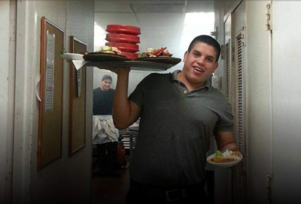 Fredy 'El Tanque' Sosa, tras dejar el fútbol ahora se gana la vida como Uber y mesero en EUA