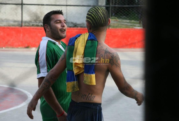 Del baúl de los recuerdos: La foto de Pacini, los futbolistas en el presidio y el contrato de Osman