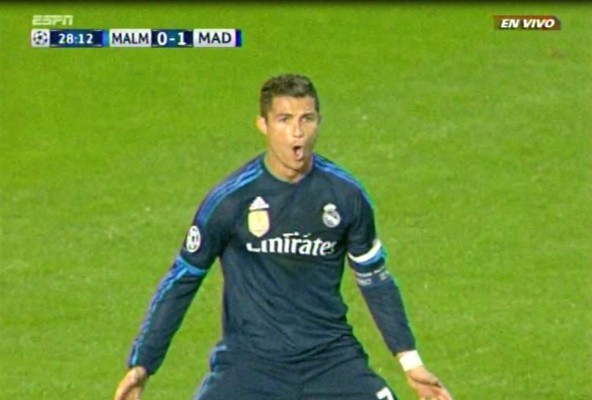 Cristiano Ronaldo superó a Raúl como goleador histórico de Real Madrid