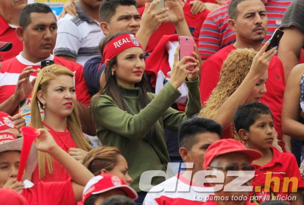 FOTOS: Estas son las chicas lindas que nos dejó el Apertura 2015
