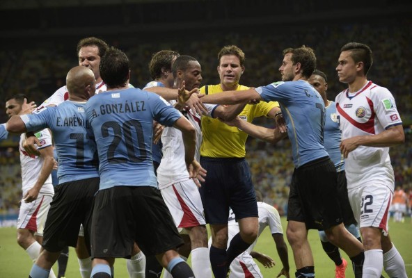 Los ticos celebran a lo grande su espectacular debut