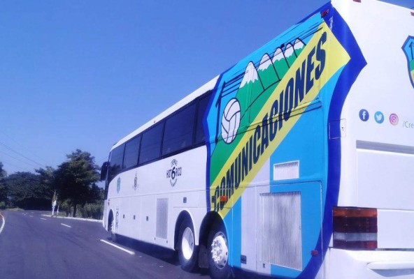 ¿Cuál es el más bonito? Los autobuses en los que se transportan los clubes de Centroamérica