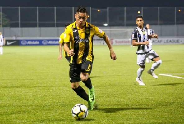 Jugadores que han vivido los clásicos desde ambas partes