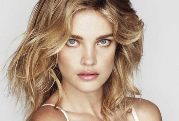 Natalia Vodianov, la hermosa presentadora del sorteo de las eliminatorias&nbsp;