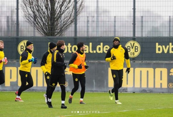 ¡DE LUJO! Usain Bolt se integra a los entrenamientos del Borussia Dortmud