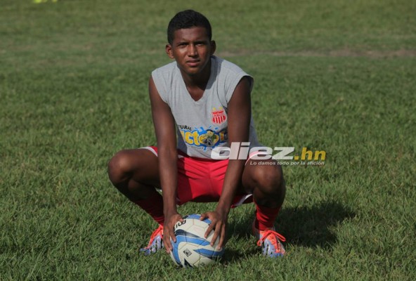 Mercado catracho: Legionario cambia de equipo y goleador de la Liga interesa en Asia