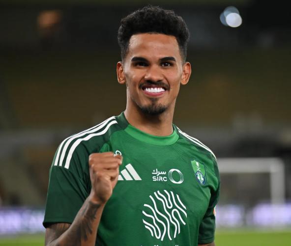 Duro golpe para Firmino en Arabia: sacrificado por el nuevo fichaje y volvería a la Premier League con otro club