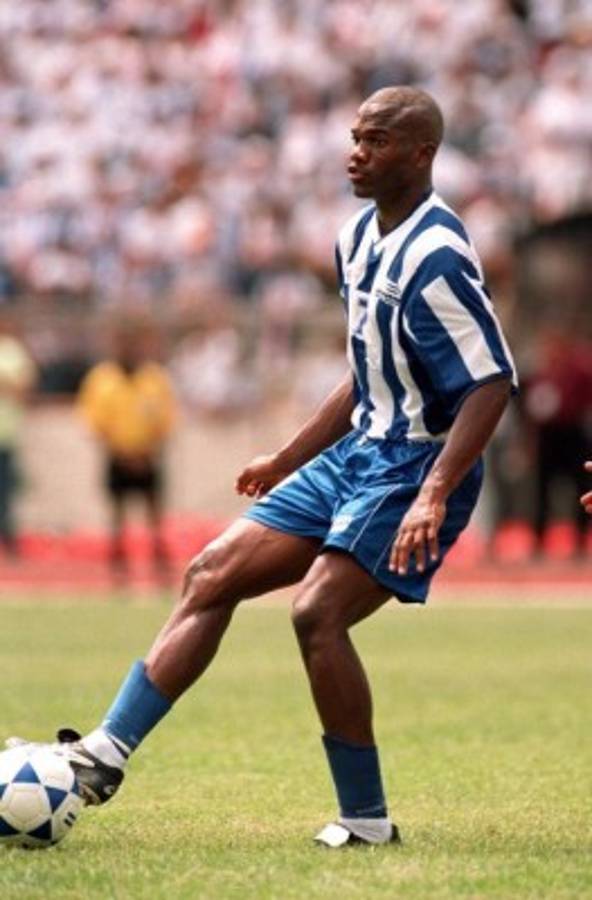 El 11 ideal de 'Tyson' Núñez de la Selección de Honduras con jugadores con los que compartió