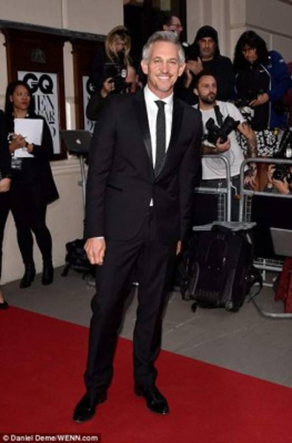 Hija de Mourinho levanta suspiros al acompañar a su padres los Premios GQ