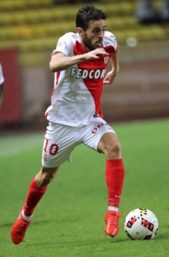 ¡Bombazos! Messi pide tres fichajes y cuatro bajas; Madrid prepara un ofertón