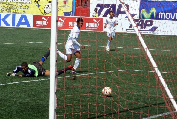 Así ha sido la evolución de 'Choco' Lozano, el nuevo jugador del Barcelona B