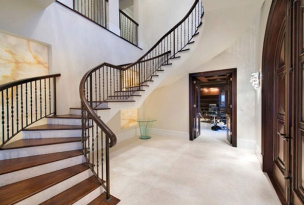 La lujosa mansión en Miami que vendió LeBron James