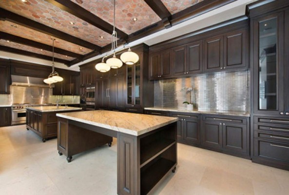 La lujosa mansión en Miami que vendió LeBron James