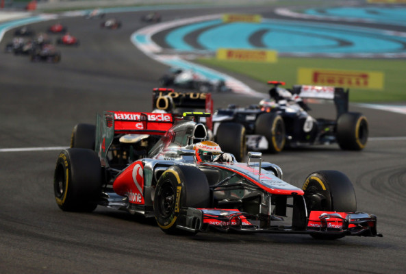 Alonso recorta tres puntos al afortunado Vettel tras soñar con la gloria y el liderato.