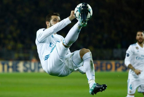 NO VISTE EN TV: La sorpresa de espontáneo a Cristiano y jugador del Dortmund que lo abrazó&nbsp;&nbsp;