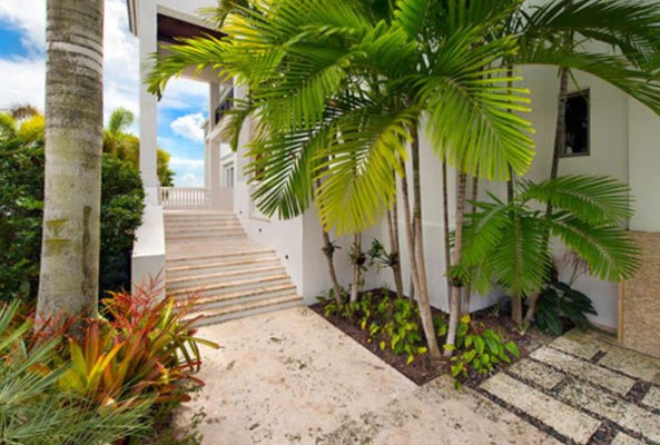 La lujosa mansión en Miami que vendió LeBron James