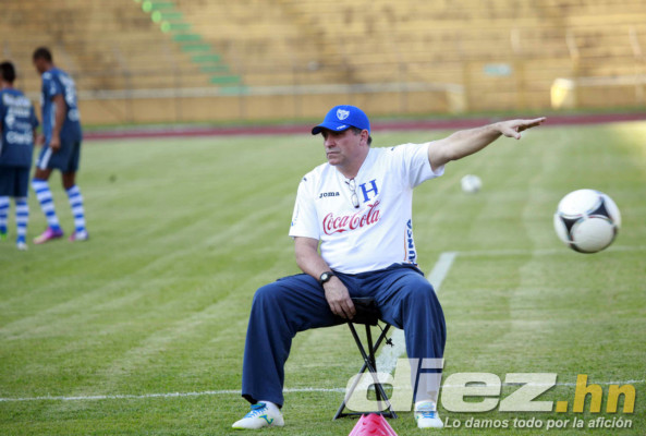 Honduras entrenó con casi toda su artillería