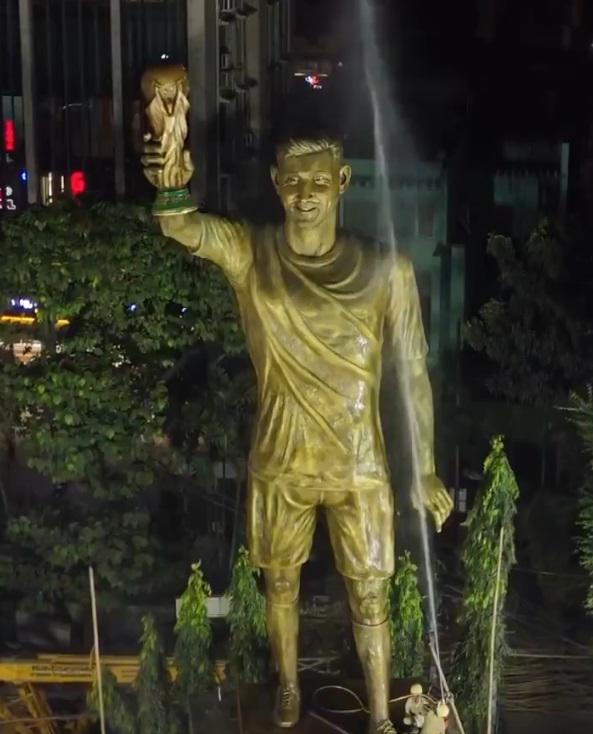 ¡Locura por Messi! Un regalo gigante para el campeón del mundo a su llegada a India