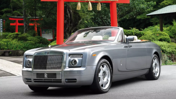 Cristiano Ronaldo está de aniversario: así es su impactante colección de autos y el monstruoso patrimonio