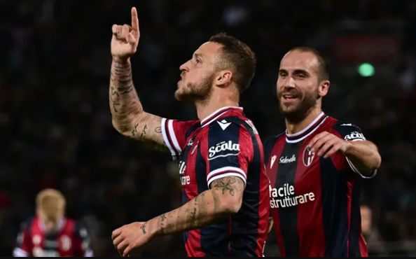 Marko Arnautovic es el hombre gol del Bolonia de la Serie A de Italia.