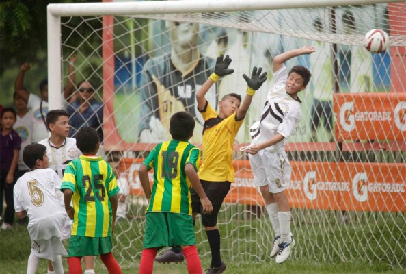 Las mejores imágenes de las semifinales en la Copa Gatorade 2015