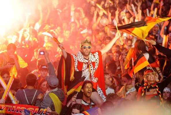 Alemanes celebran campeonato mundial