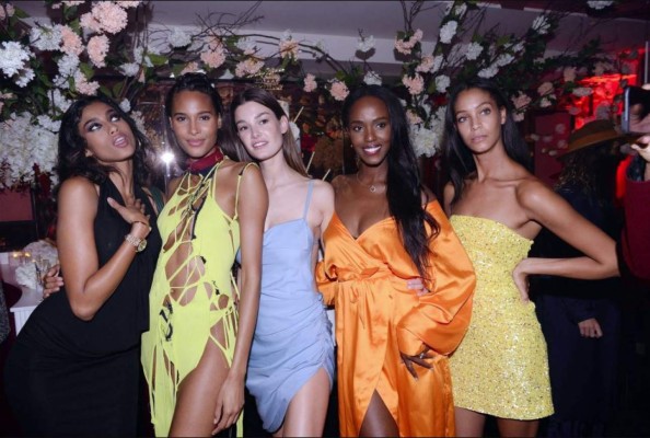 Rumba en París: Así captaron a Neymar y Mbappé en plena fiesta con preciosa modelo francesa