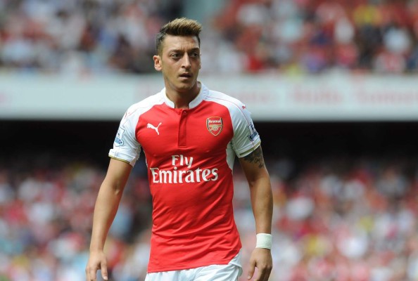 ¿Mesut Özil regresa al Real Madrid? Los principales fichajes y rumores del jueves