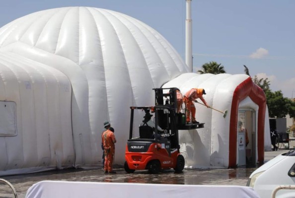 Así es el hospital inflable que México instaló para atender pacientes con coronavirus