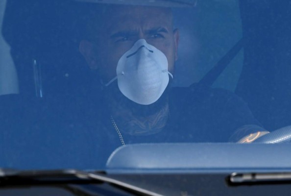 Autos sucios y nuevos 'looks': Así fue el regreso al trabajo de Messi y los futbolistas del Barcelona &nbsp;&nbsp;