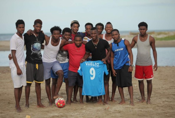 Así fue el último rol en cayuco de Darixon Vuelto antes de marcharse a Francia