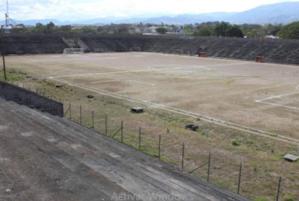 Estadio abandonado Roberto Suazo Córdova en La Paz recibe espectacular remodelación