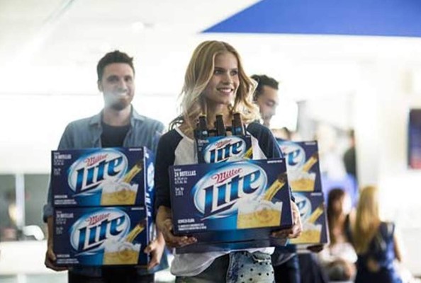 Miller Lite ¡Vive la vida con más sabor! MILLER LITE ¡VIVE LA VIDA CON MÁS SABOR! ylt;/