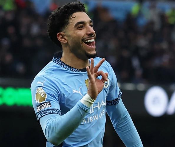 Manchester City en pedazos y Pep Guardiola pide un fichaje: lo llamó y llegaría por 35 millones de euros