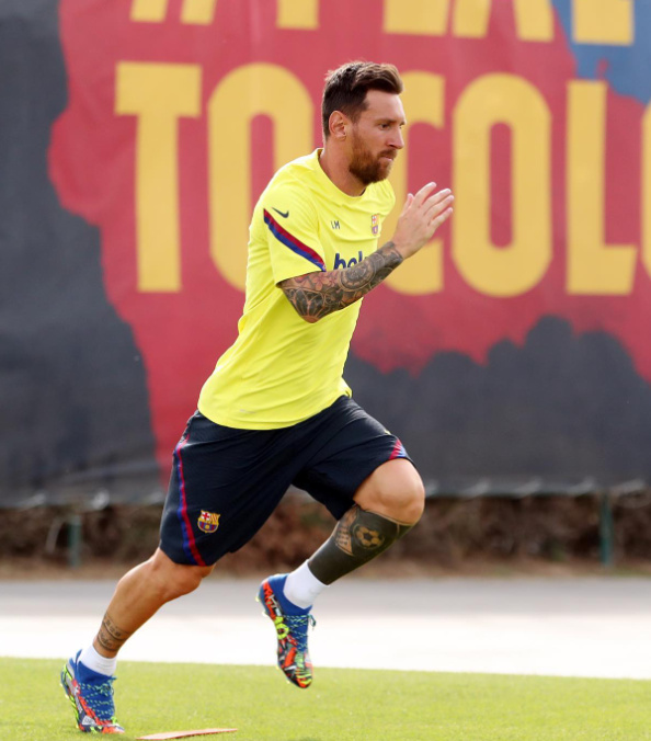 Después de dos años, salieron a la luz las increíbles condiciones de Messi al Barcelona para renovar: salarios, palcos, vuelos...