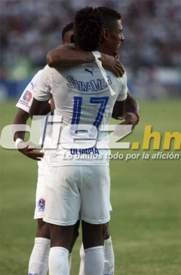 ¿Serán estas las últimas 15 fotos de Alberth Elis como jugador de Olimpia?
