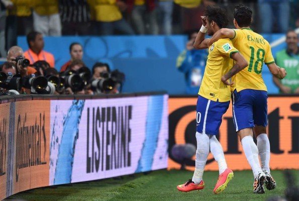 Brasil sorprende a Croacia en su primer partido 3-1