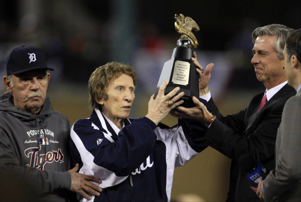 Tigres barren a los Yanquis en Serie de Campeonato.
