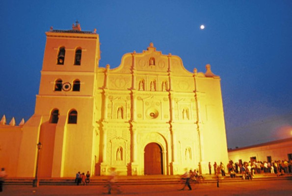 25 hermosos lugares turísticos que puede visitar en el Feriado Morazánico en Honduras