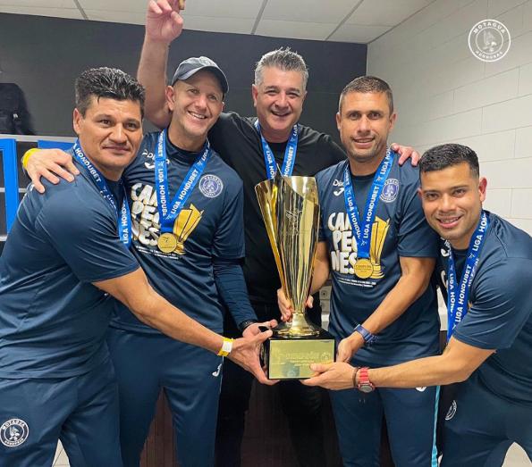 Motagua se proclamó campeón ante Olimpia y así lo celebraron sus jugadores en redes: “A lo que vinimos”
