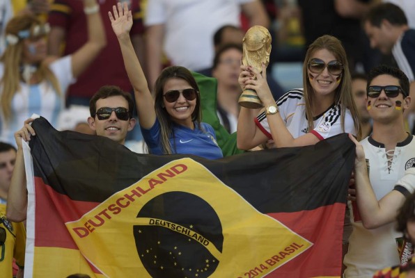 El ambiente de los alemanes en el Maracaná.