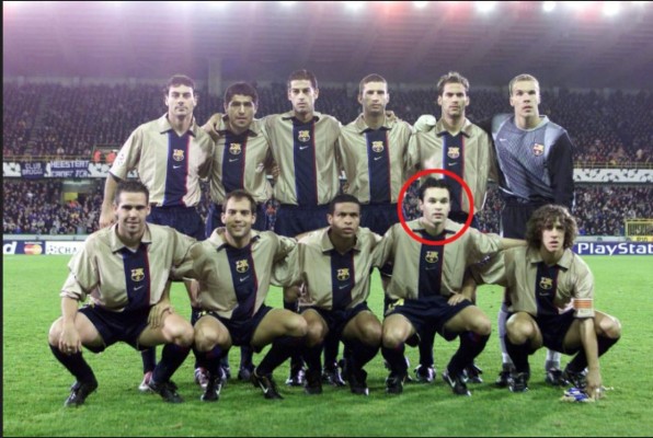 Iniesta y sus 15 inolvidables e icónicas fotografías con el Barcelona