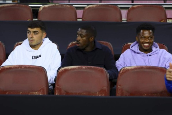 Pancarta para Koeman en el Camp Nou, el drama por el empate y lo que pasó con Piqué