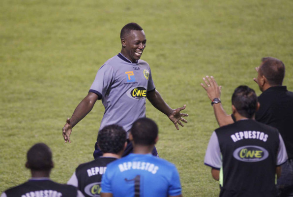 Marathón y Parrillas One abre el Clausura empatando