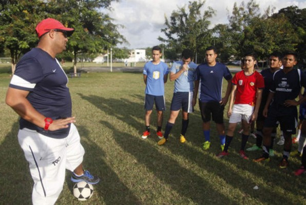 Así era el súper Olimpia que llegó a la última final de Concacaf