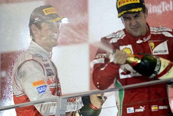 Vettel gana el Gran Premio de Fórmula Uno en Singapur