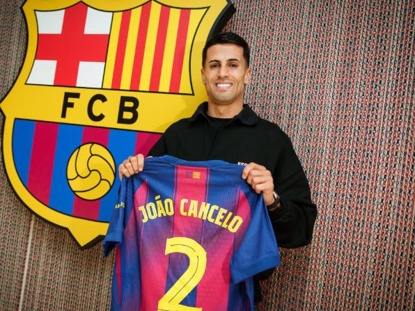 Florentino cambia de planes en el Real Madrid y la oferta de 100 millones del PSG; Barcelona ya sabe cuánto vale Julián Álvarez