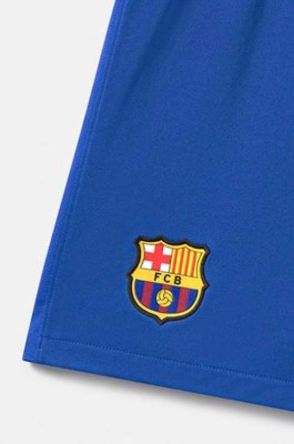 Barcelona lanza la nueva camiseta que usarán los jugadores para el clásico ante Real Madrid