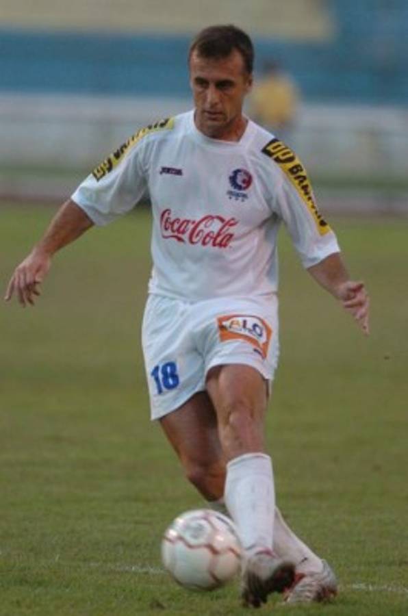 Solo tres siguen activos: El último 11 de Olimpia que puso de rodillas a Saprissa en Costa Rica